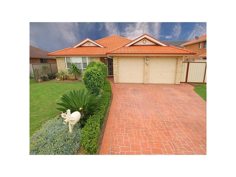 52 The Lakes Drive, Glenmore Park NSW 2745