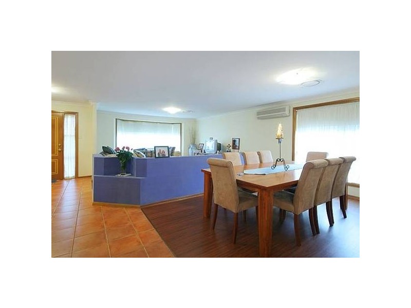 52 The Lakes Drive, Glenmore Park NSW 2745