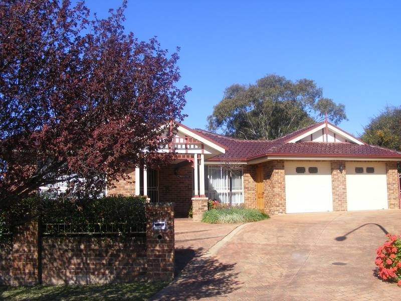 5 Harrower Place, Glenmore Park NSW 2745