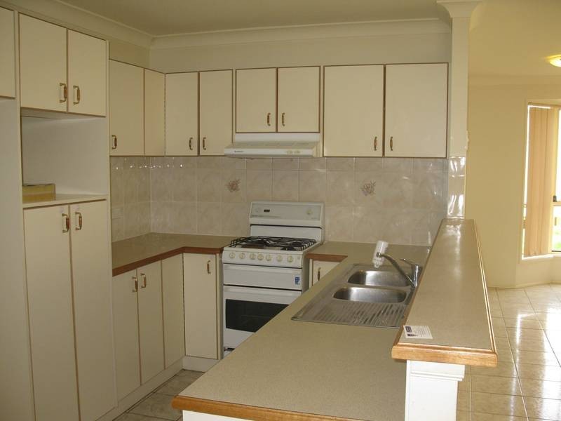 47 Kobina Ave, Glenmore Park NSW 2745