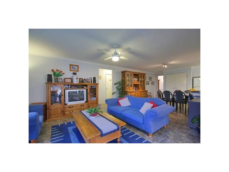 38 The Lakes Drive, Glenmore Park NSW 2745