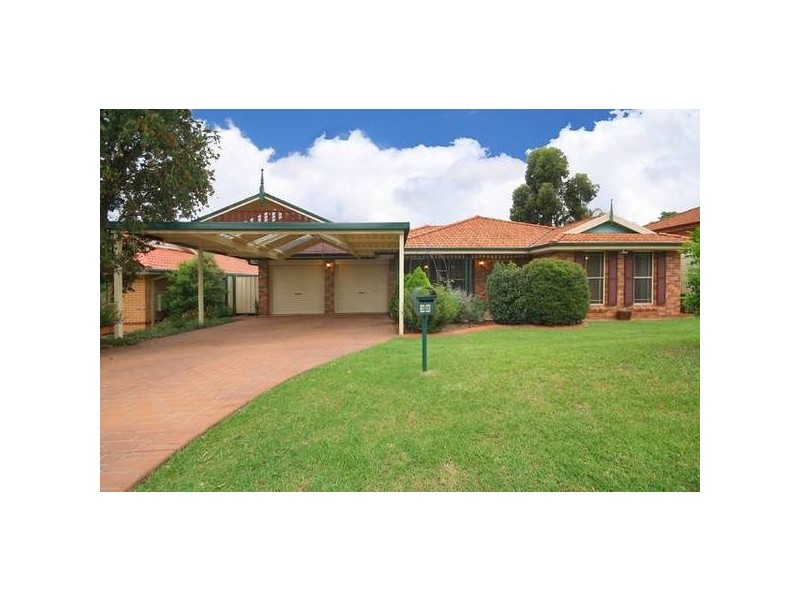 38 The Lakes Drive, Glenmore Park NSW 2745