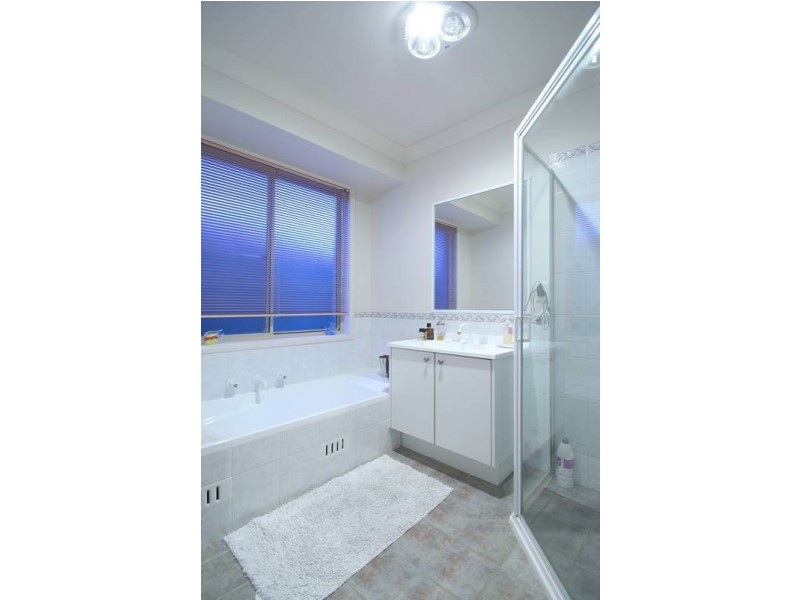 12 Jirramba Crt, Glenmore Park NSW 2745