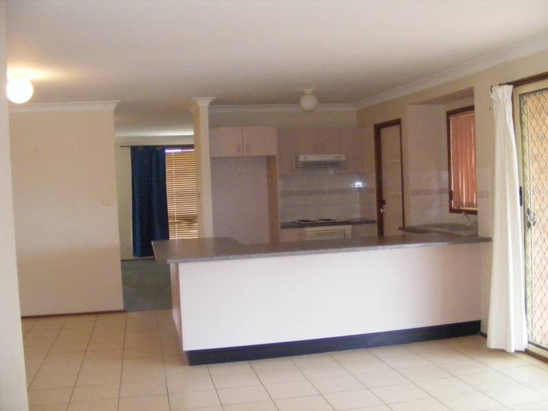 30 Mari Close, Glenmore Park NSW 2745