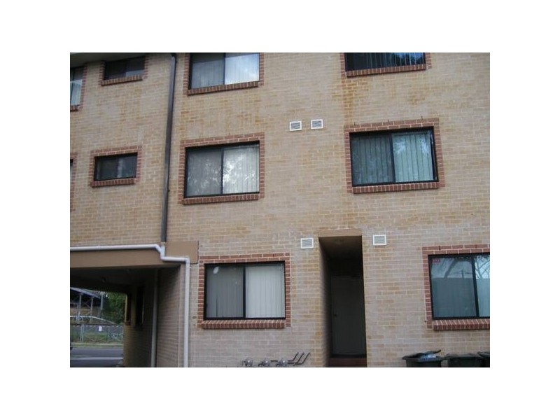 4/25 Portico Parade, Toongabbie NSW 2146