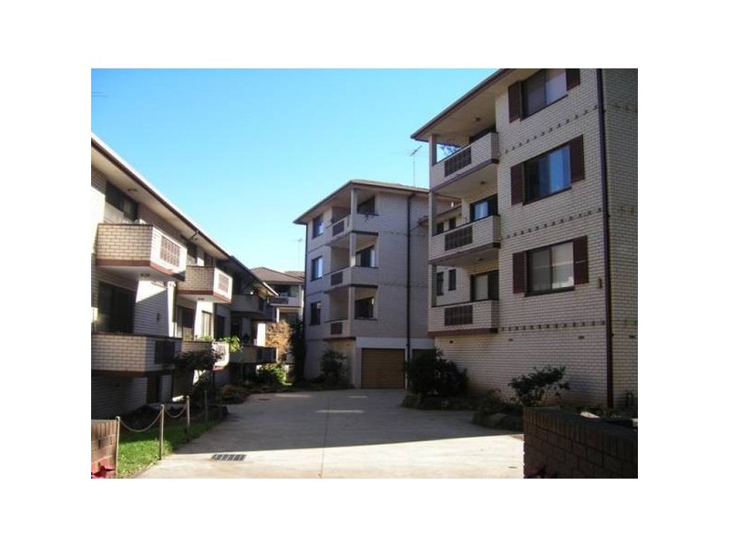 18/24-28 Wigram Street, Harris Park NSW 2150