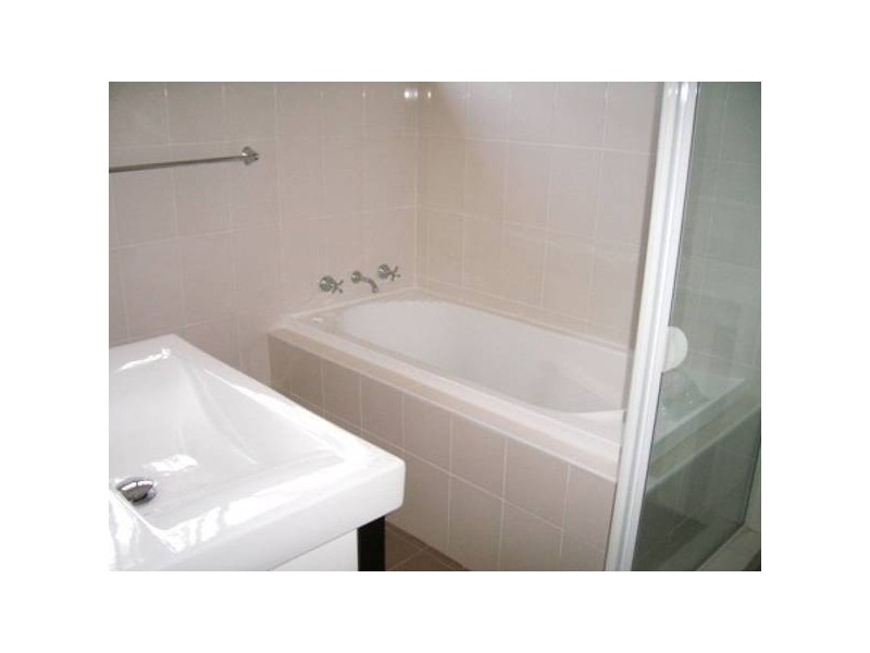 4-6 Metella Road, Toongabbie NSW 2146