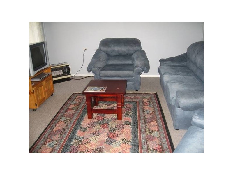 5 Thomas Kelly Cres, Lalor Park NSW 2147