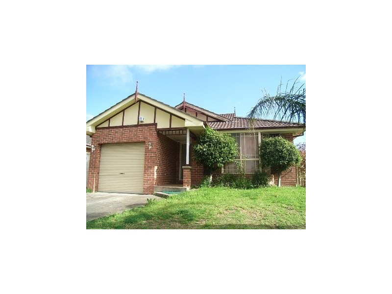Hyatts Cres, Oakhurst NSW 2761