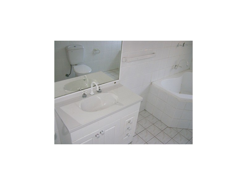 18 Kerwin Cres, Hebersham NSW 2770