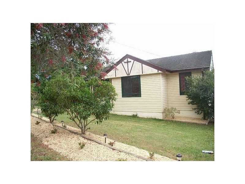 3 Thomas Kelly Cres, Lalor Park NSW 2147