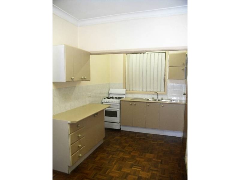 11 Anne Ave, Seven Hills NSW 2147