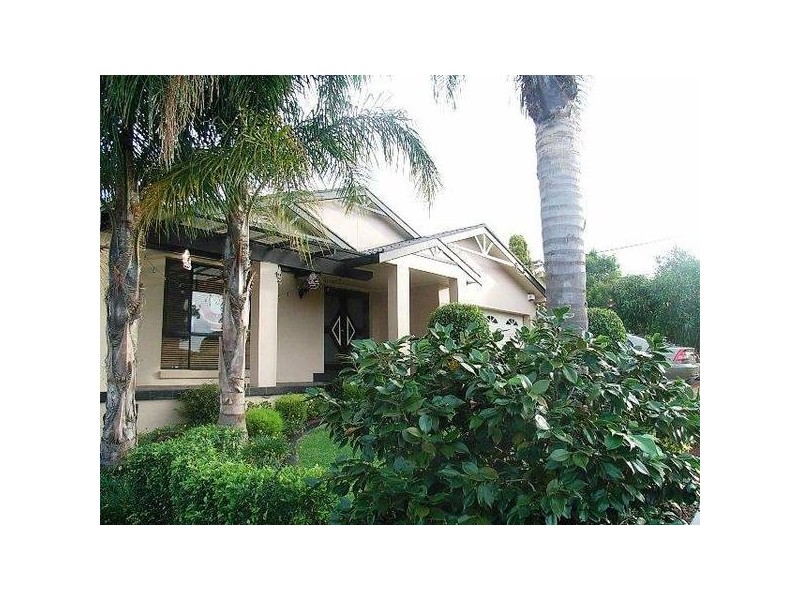 33 Winnipeg Street, Seven Hills NSW 2147