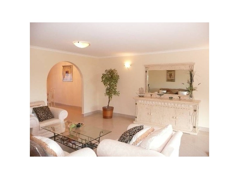 4 Cowan Cl, Seven Hills NSW 2147