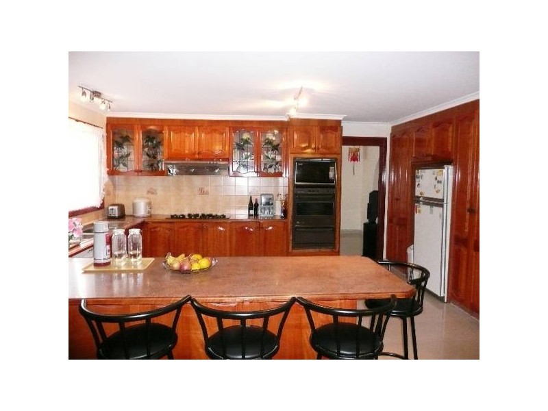 4 Cowan Cl, Seven Hills NSW 2147