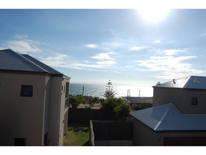 4 Lennard St, Marmion WA 6020