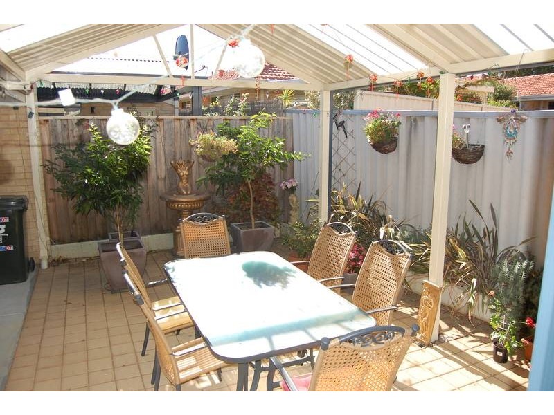 8C Quadea Rd, Nollamara WA 6061