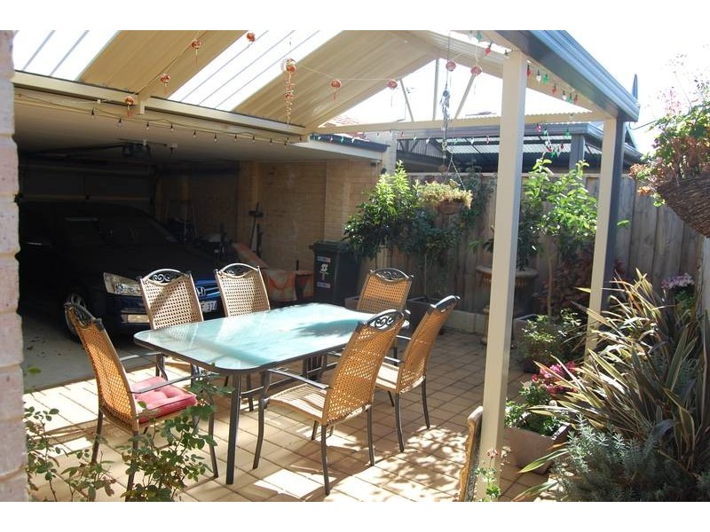 8C Quadea Rd, Nollamara WA 6061