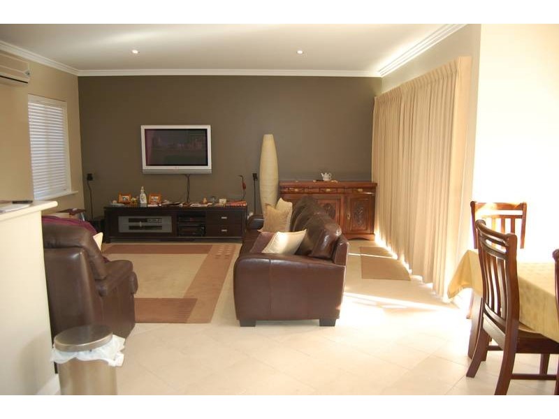 C/29 Halley St, Innaloo WA 6018
