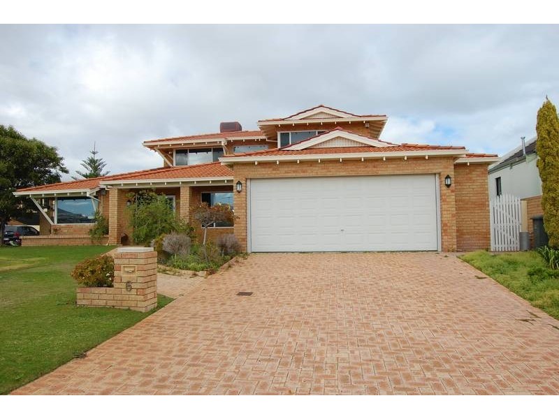 6 Willandra Place, Hillarys WA 6025