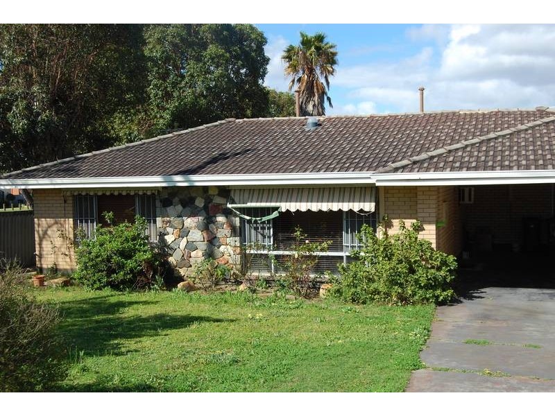 2/131 Odin Road, Innaloo WA 6018