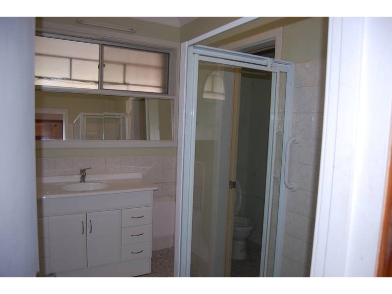 2/131 Odin Road, Innaloo WA 6018