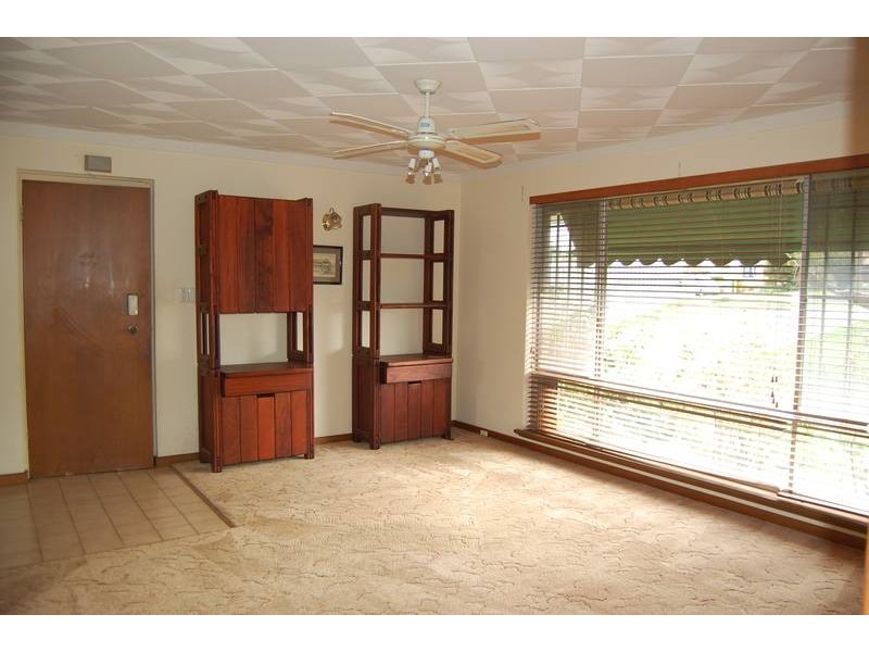 2/131 Odin Road, Innaloo WA 6018