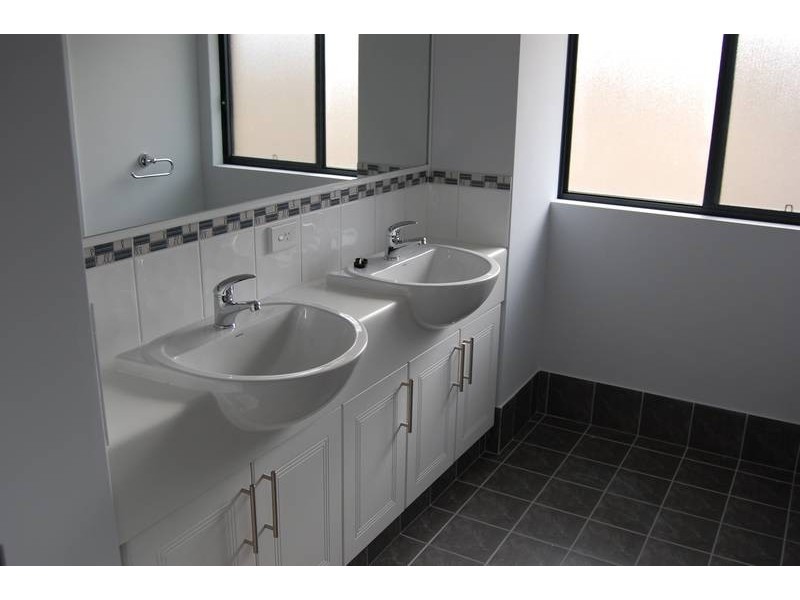 229 Huntriss Road, Doubleview WA 6018