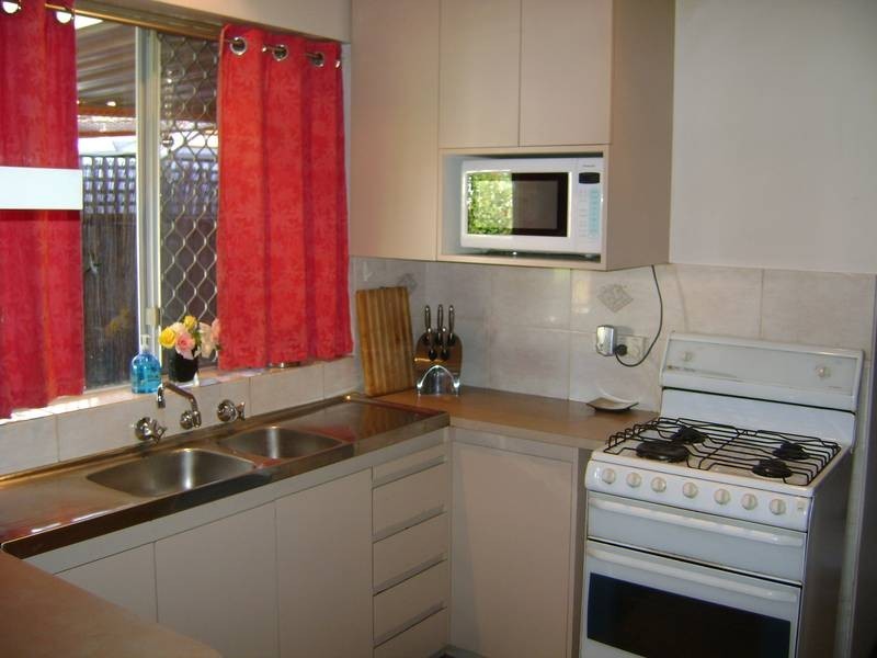 10 Glendale Avenue, Hamersley WA 6022