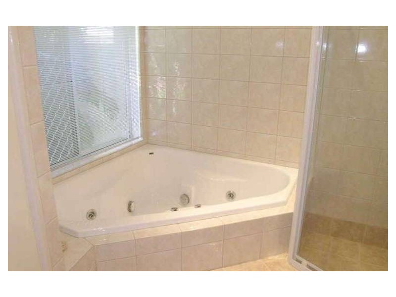 10 Glendale Avenue, Hamersley WA 6022