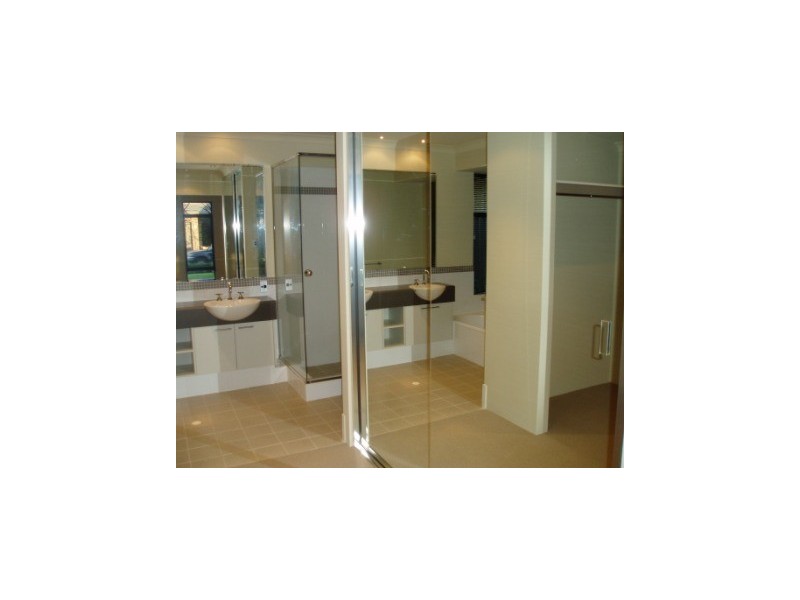 11 Locarno Close, Stirling WA 6021