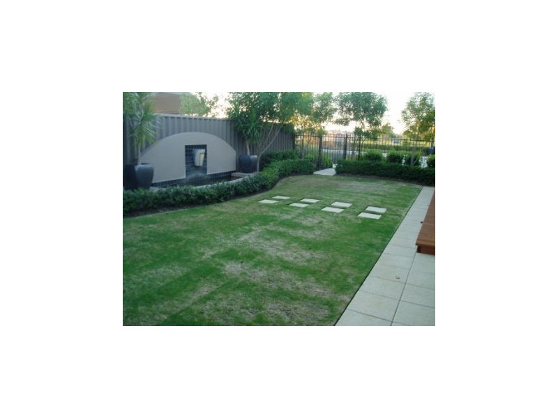 11 Locarno Close, Stirling WA 6021