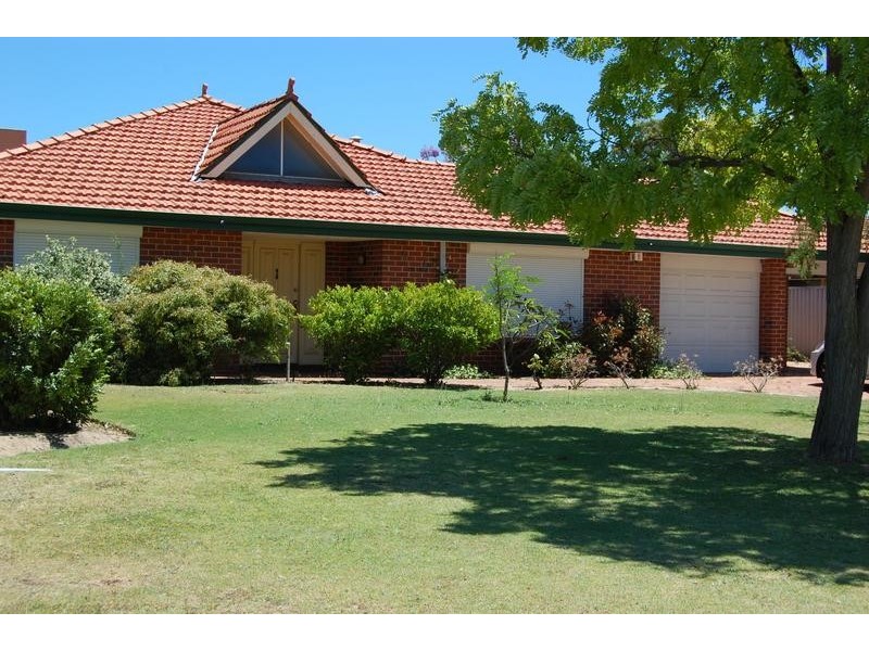 6 Tralee Way, Waterford WA 6152