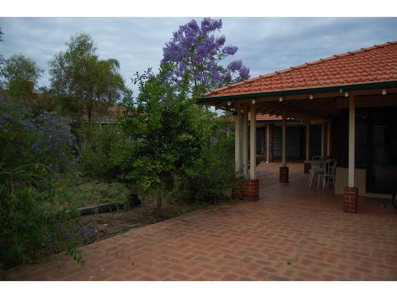 6 Tralee Way, Waterford WA 6152
