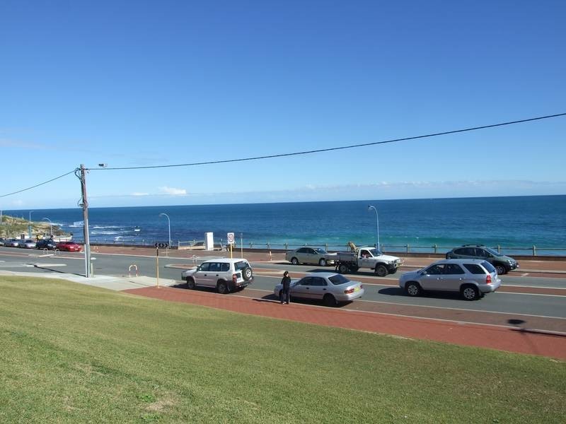 10/31 West Coast Drive, Watermans Bay WA 6020