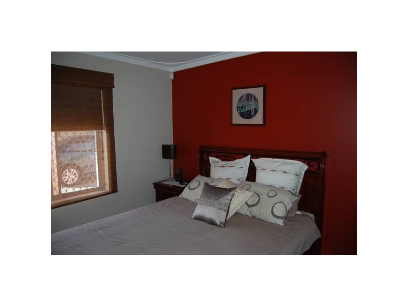 2/24 Hertha Place, Innaloo WA 6018