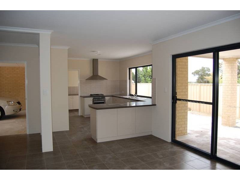 A/215 Ewen Street, Woodlands WA 6018