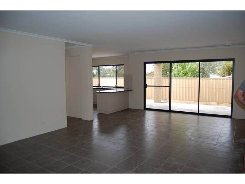 A/215 Ewen Street, Woodlands WA 6018