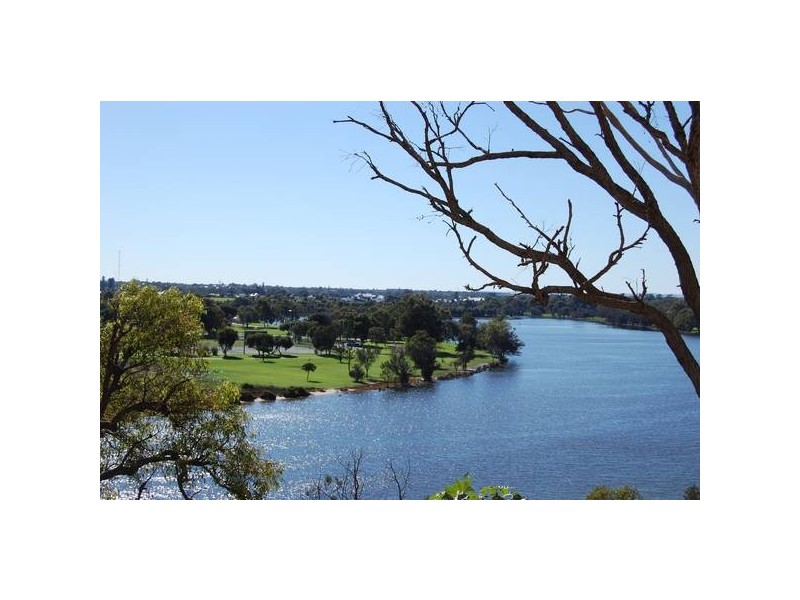 4/12 Tanunda Drive, Rivervale WA 6103