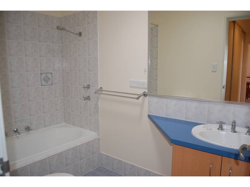 5/10 Norman Place, Innaloo WA 6018