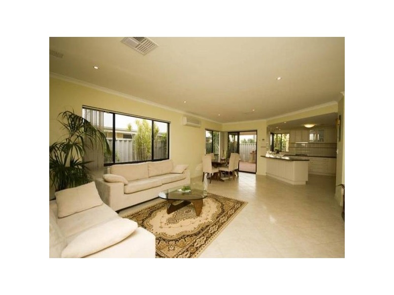 418 Karrinyup Rd, Gwelup WA 6018