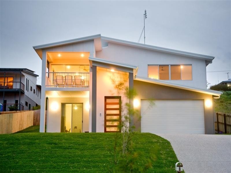 8 The Parkway, Aroona QLD 4551