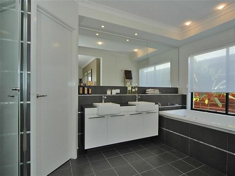 4 Tiller Street, Wurtulla QLD 4575