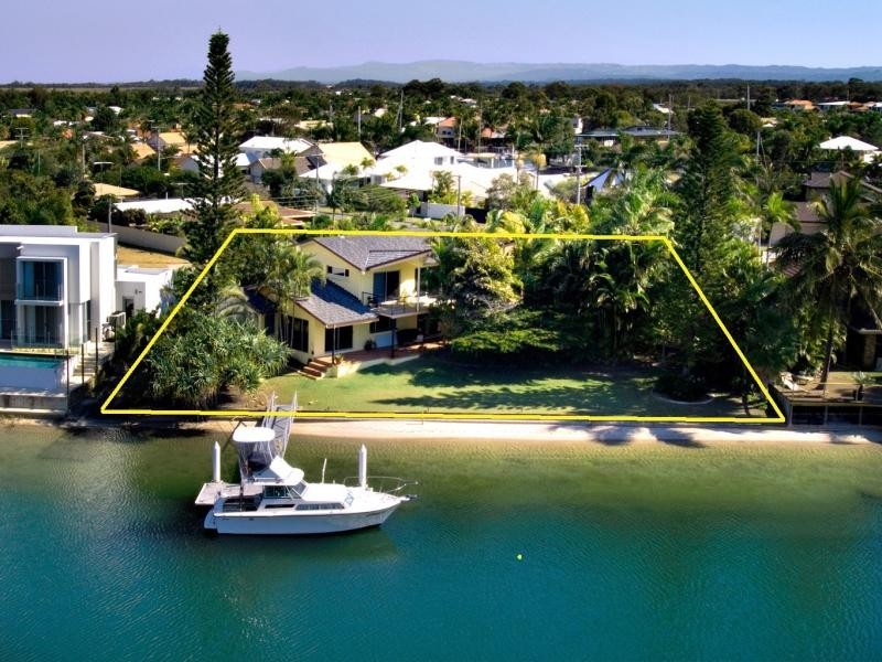 1 Waringa Court, Minyama QLD 4575