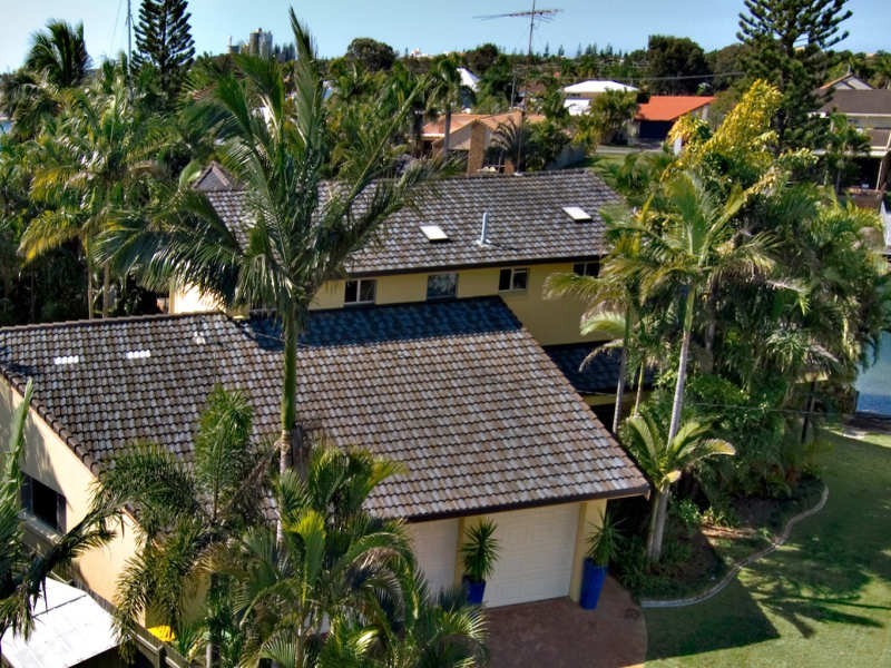 1 Waringa Court, Minyama QLD 4575