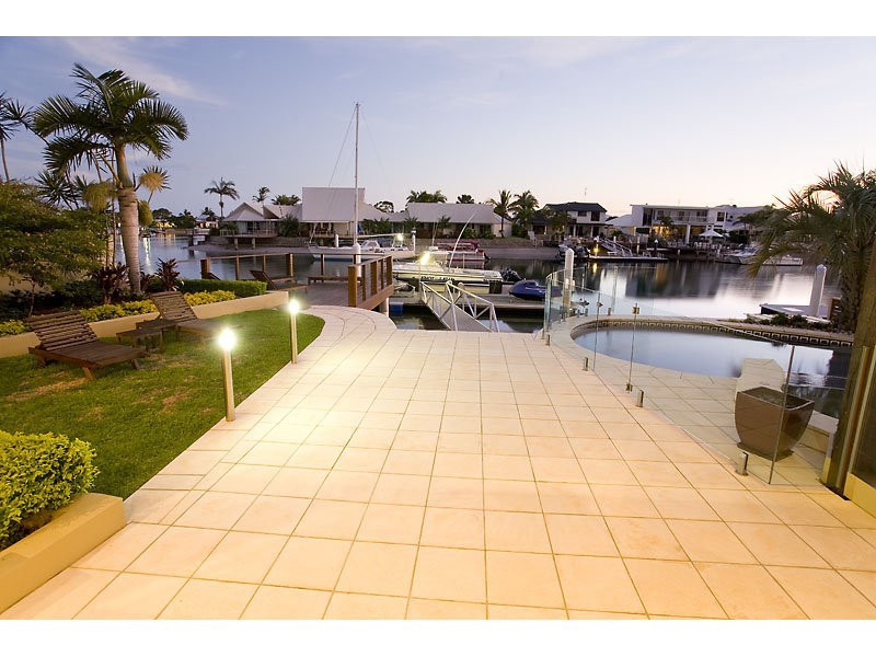 107 Mooloolah Drive, Minyama QLD 4575