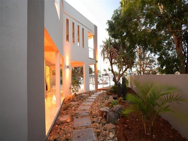 1A Island Court, Minyama QLD 4575