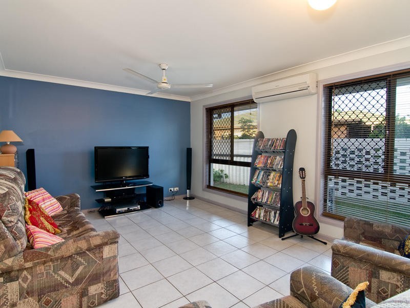 3 Sunbird Chase, Buddina QLD 4575
