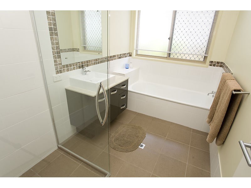 11 Mizzen Close, Wurtulla QLD 4575