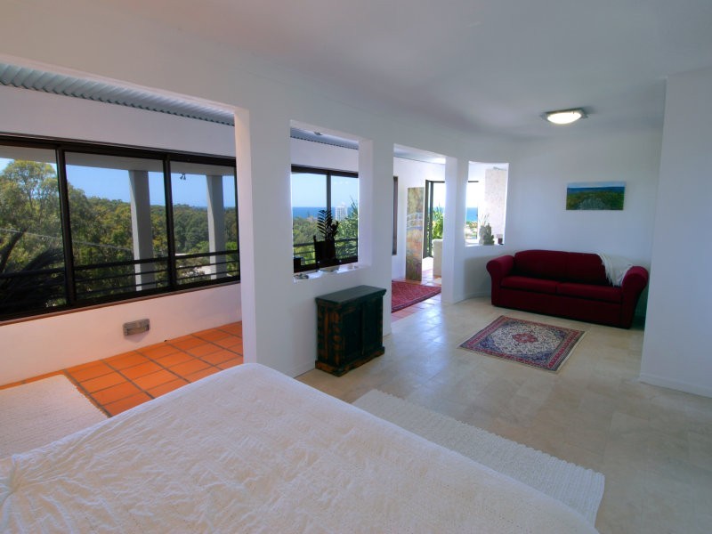 21 Yakola Pde, Alexandra Headland QLD 4572